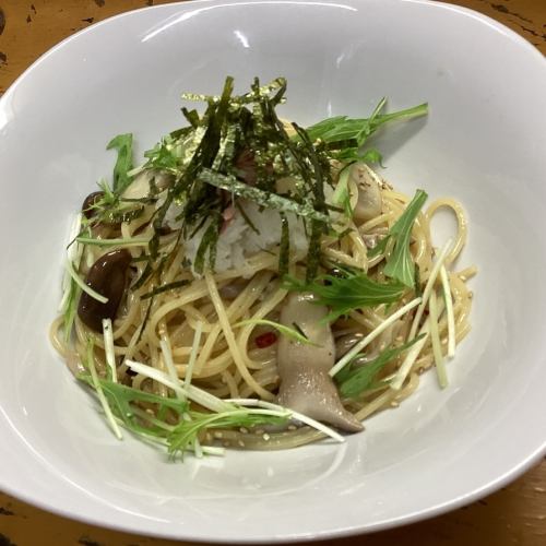 신슈 버섯 일본식 페페론 치노