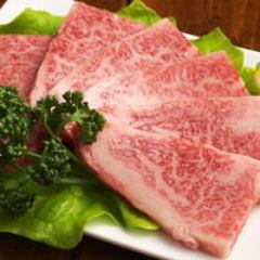 Get close to high quality.Carefully selected Japanese black beef A5 rank