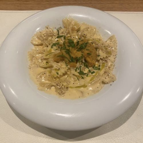 Carbonara farfalle with Iwate Prefecture's northern sea urchin and sea urchin soy sauce