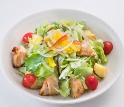 北あかりポテトのチキンサラダ