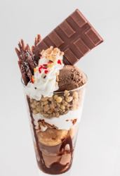 チョコレートパフェ