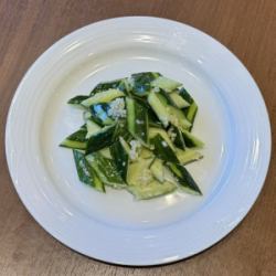 ニンニクときゅうりの冷菜
