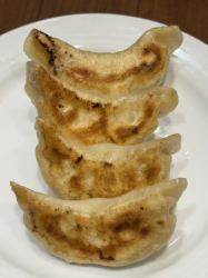 【熊】熊肉焼餃子(4個)
