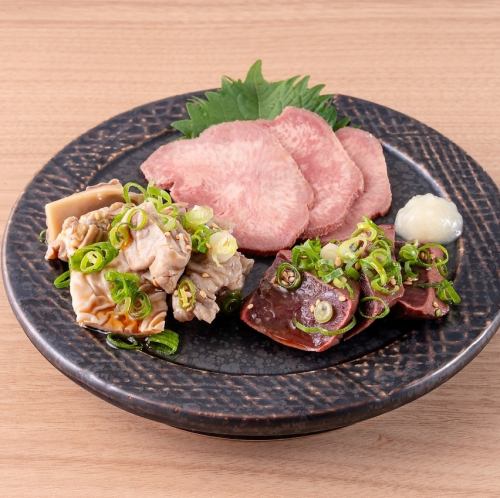 馬ホルモン刺し盛り