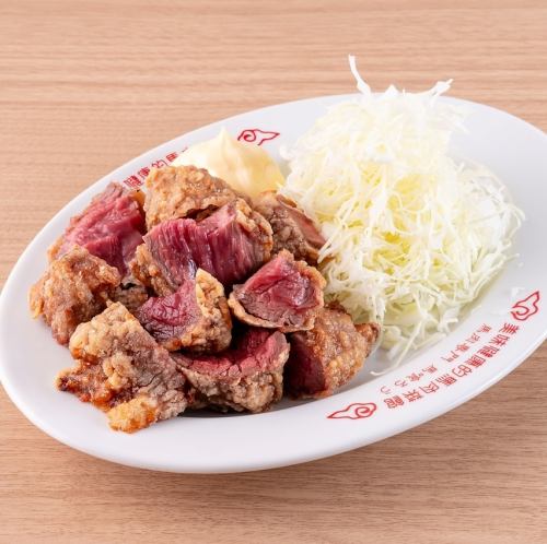 名物！馬肉のレア唐揚げ