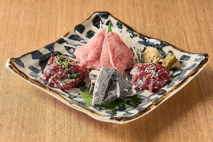 Directly delivered from Hakata! Assorted Wagyu beef sashimi