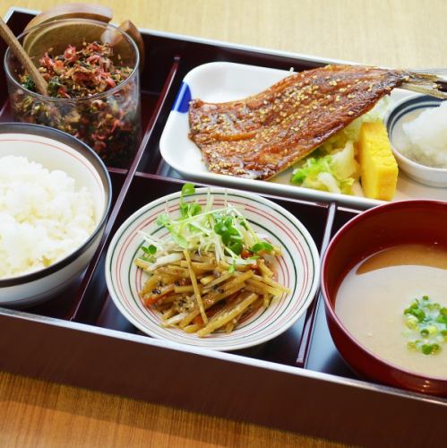 Enjoy Fukuoka from lunch in the big city of Tokyo ♪ Popular Fukuoka store ★