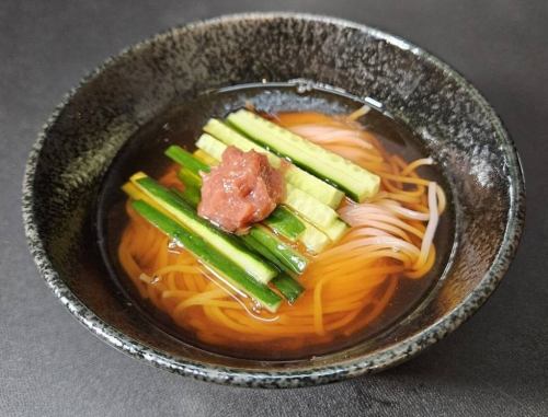 梅キュウ冷麺