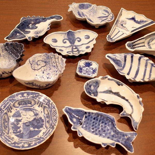 永楽、須田菁華、道八、芙蓉手、八十吉、オールドバカラ、楽焼、柿右衛門など普段お目にかかれないような器を使用しております。