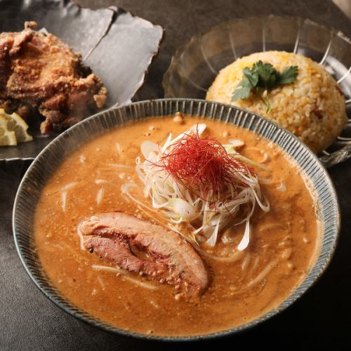 ラーメンも食べれる居酒屋