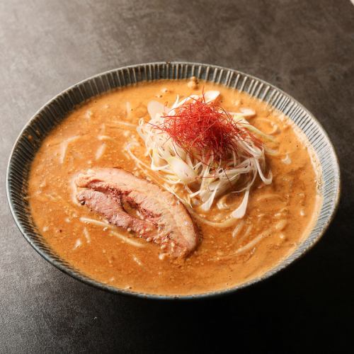 究極のコシ!10日熟成麺の絶品辛みそラーメン