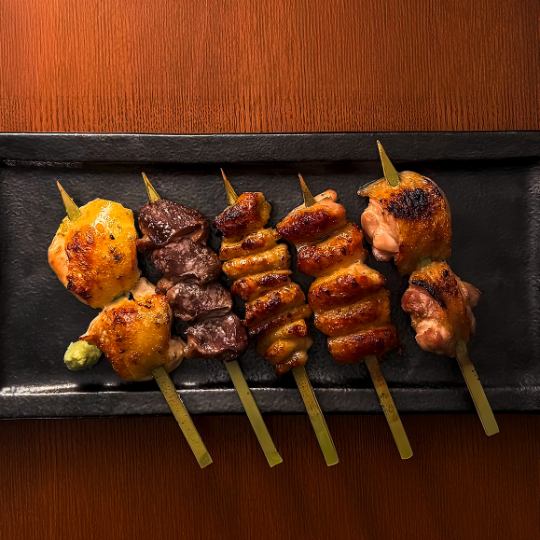 【3小时◆无限畅饮♪】本店特色◆请享用本店的品牌地鸡烤鸡肉串和地鸡翅的“椿”套餐