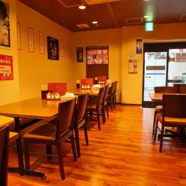 The first floor is a table seat with a calm atmosphere.We can accommodate 2 to 20 people.