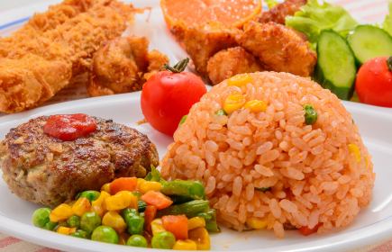 お子様ランチ(要予約)1000円、2000円