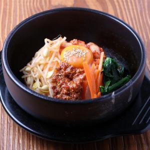 돌솥 비빔밥