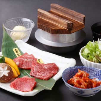 【ランチ】予約がおすすめ！吟醸牛3種盛りランチ