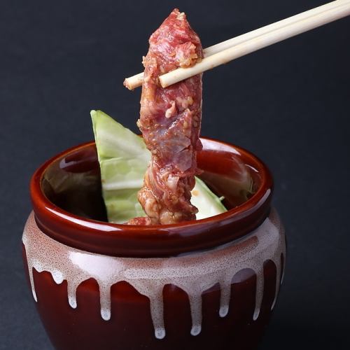 熟成壺漬けカルビ1本焼き