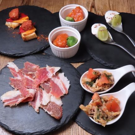 If you only want to reserve a seat, this is the place to go! Today's 5 types of tapas are available for 2,000 yen. *Check the details to see why!