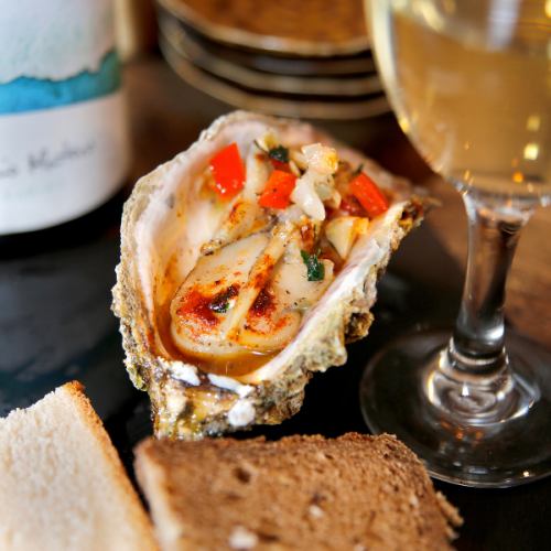 Oyster ajillo and white wine set