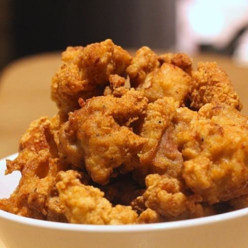 若鶏の唐揚げ/牛タンメンチ/牡蠣フライ