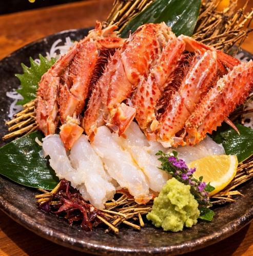 【極上の旨みと輝き】北海道が誇るタラバ・ズワイ・毛ガニ・花咲の4大蟹を贅沢に。毛蟹の刺身も