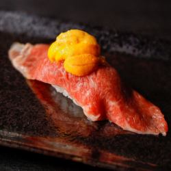和牛炙り肉寿司～うにのせ～