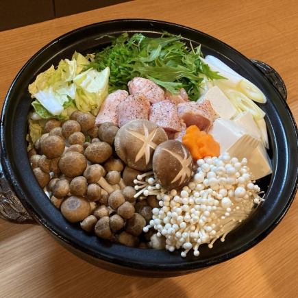 【含无限畅饮◎】鸡肉水炊火锅套餐(4道菜)/ 6,500日元(含税)