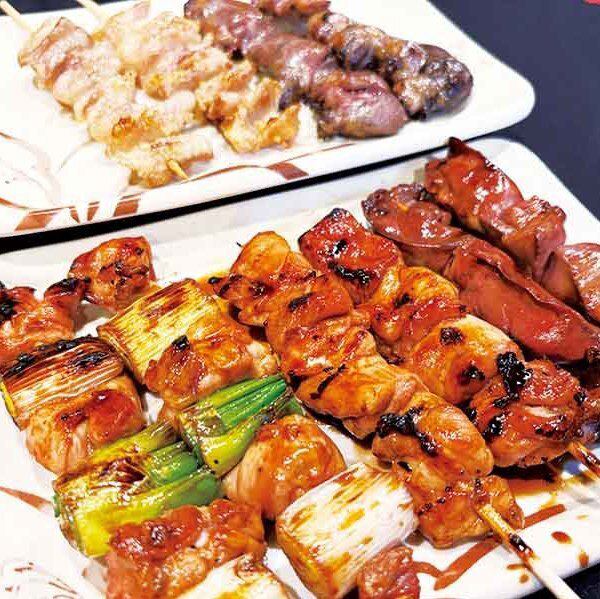 迷ったらコレ！焼鳥盛合せ 5本880円(税込)/10本1650円(税込)