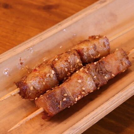 滷味豚肉串焼き