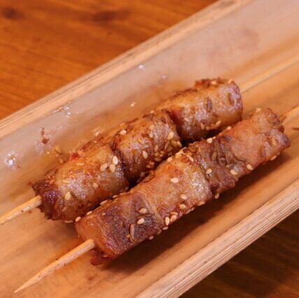 滷味豚肉串焼き