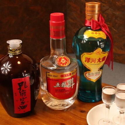 お酒は日中の良いところを混ぜてご提供！生ビール、焼酎をはじめ、紹興酒や白酒も◎