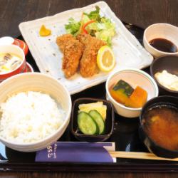 カキフライ定食(11月～3月)