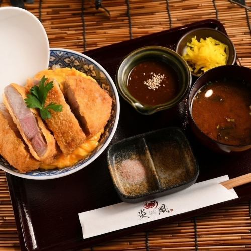 三重県産美味稲豚使用！カツ丼