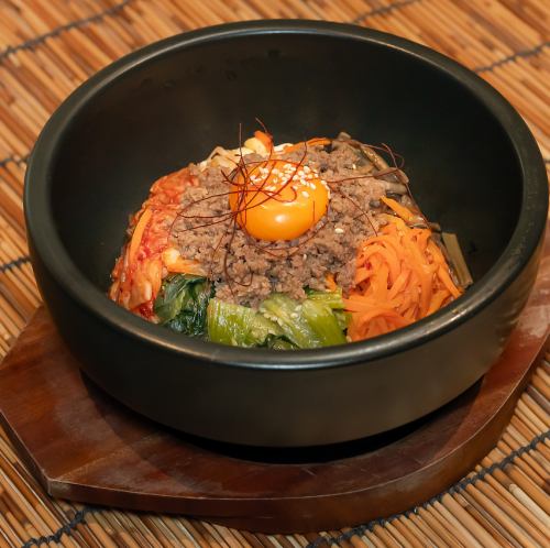 石焼ビビンバ（スープ付き）
