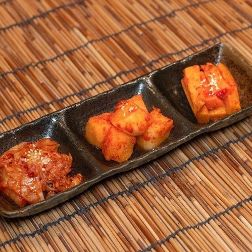 キムチ盛り合わせ