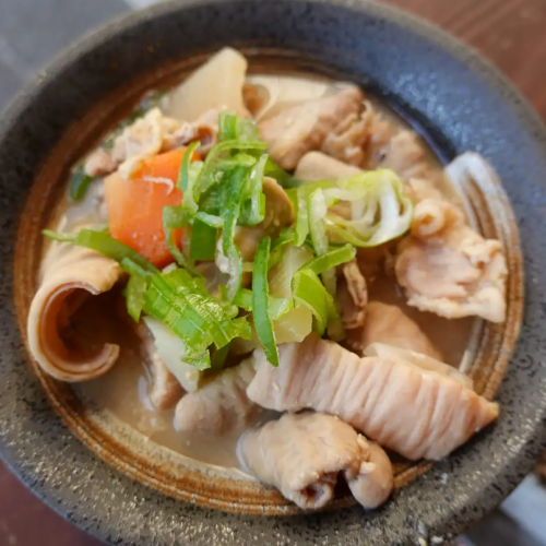 こだわりのモツ煮込み