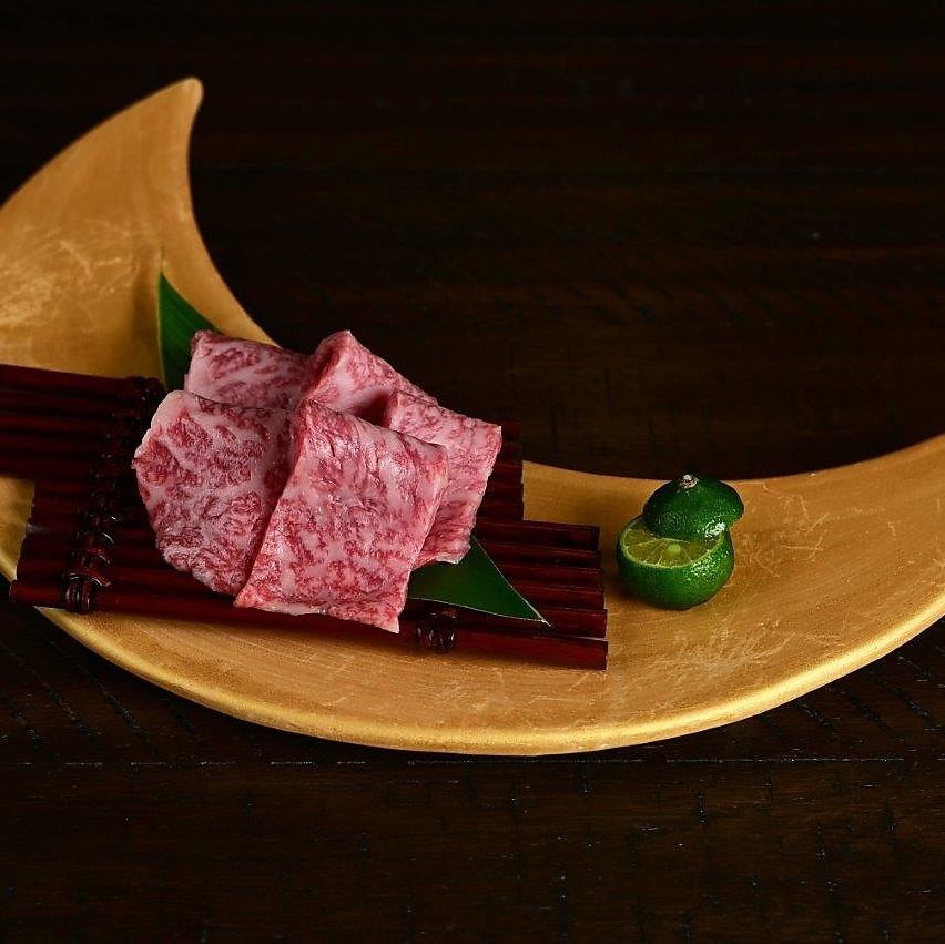 【お肉×ワイン】お洒落な空間で焼肉を…★女子会にも最適◎