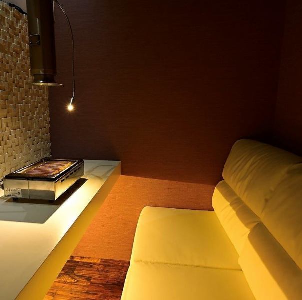 記念日デートにも、普段のディナーにも!ふたりだけの空間で、上質なお肉をお楽しみください♪ハレの日を特別に彩る、お祝い肉盛りプレートもご用意できます◎