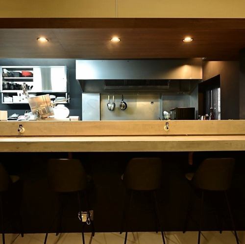 おひとりさまでも大歓迎♪カウンター席