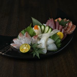 刺身盛り合わせ