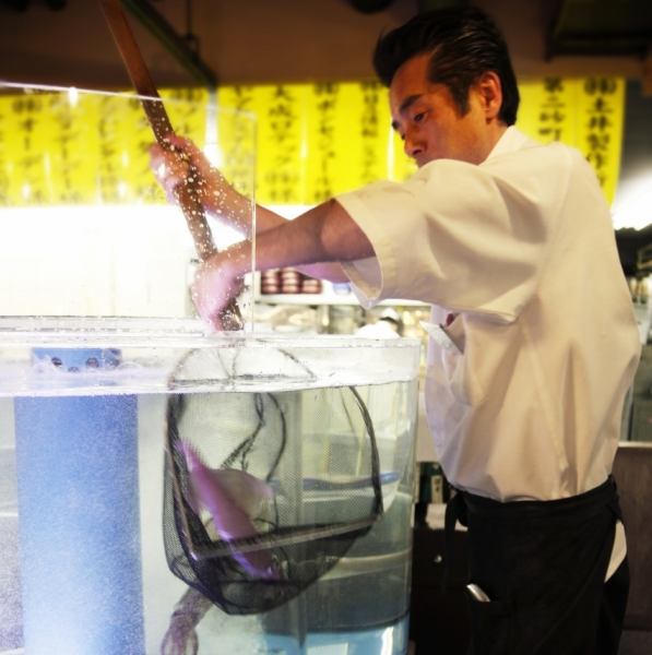 いけすから揚げた新鮮な魚を、すぐに調理するから、いつも新鮮が食べられる♪