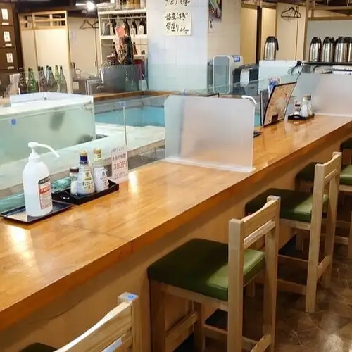 【東陽町×カウンター席】活魚をその場でおろす調理