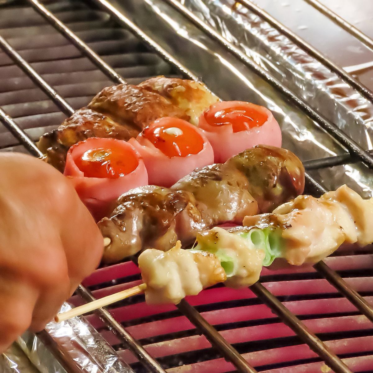 炭火香る焼鳥と相性抜群のお酒を楽しめる♪