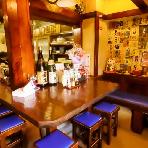 木の温もり漂う落ち着いた和の空間