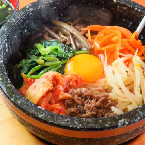 There are also many side menus such as bibimbap and noodles!