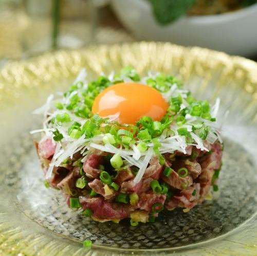 炙り飛騨牛のねぎ塩ユッケ