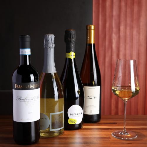 【葡萄酒專賣店】以義大利葡萄酒為主，提供只有在這裡才能品嚐到的各種葡萄酒