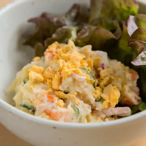 ゴロゴロお芋の食感がたまらない♪さっぱり爽やかな特製ポテトサラダ！