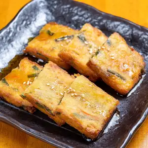 Chijimi with Chinese chives