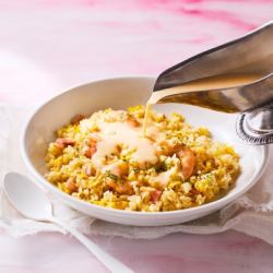 エビピラフ 濃厚エビクリームソース添え